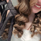 💇‍♀️ КУПИ 3, ПОЛУЧИ 1 БЕЗПЛАТНО! ✨ Лента за коса за нощно навиване без нагряване – лесни вълни, стилизиране през нощта и без увреждане на косата 🌙