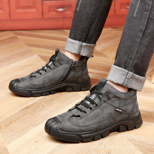 Joggeskoene i skinn med falsk ullfôr for herrer