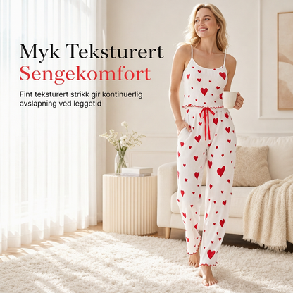 To-delt sett i strukturert stoff, pyjamas med hjerte-mønster – camisole og lange bukser til bruk hjemme